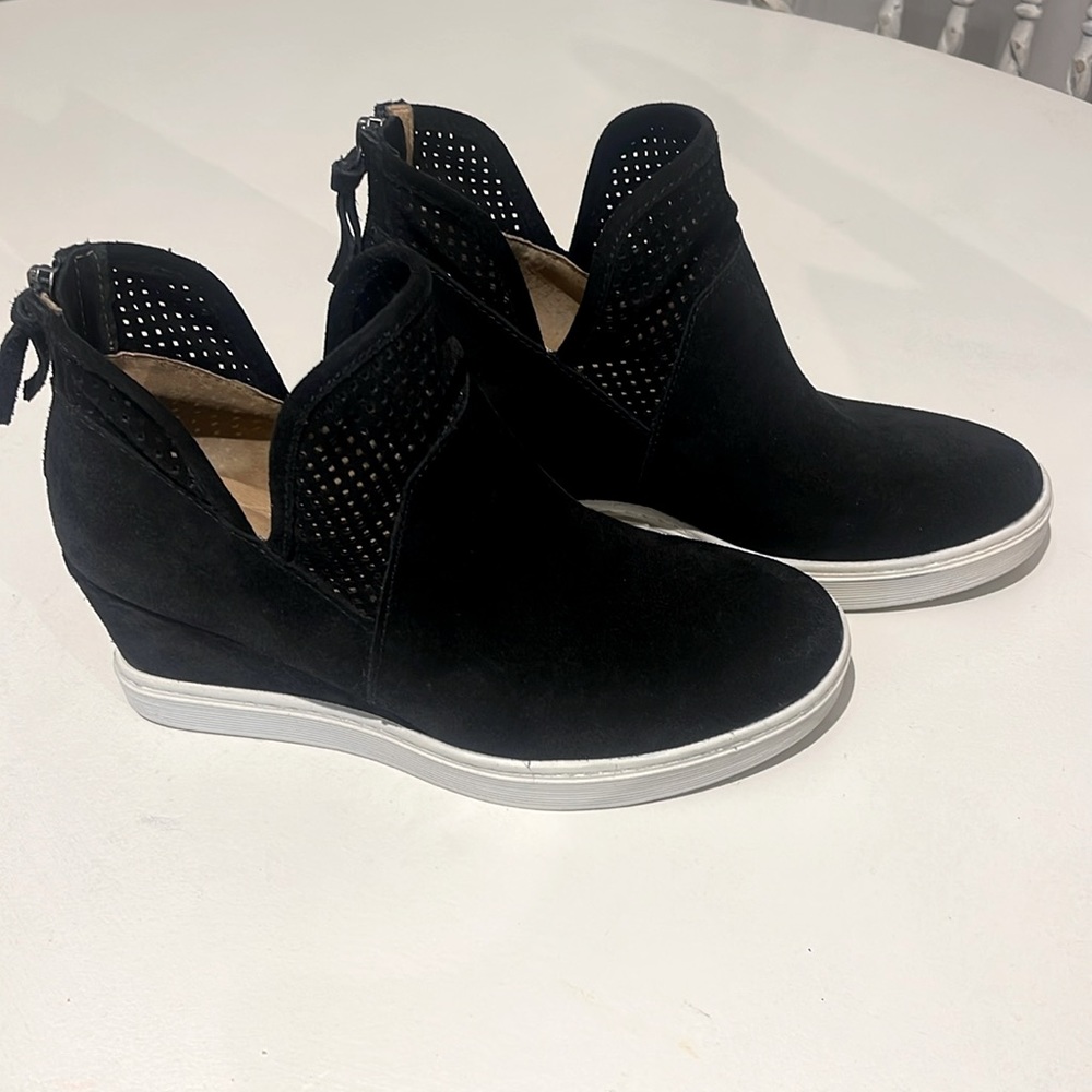 Söfft woman’s seabrook size 8 1/2